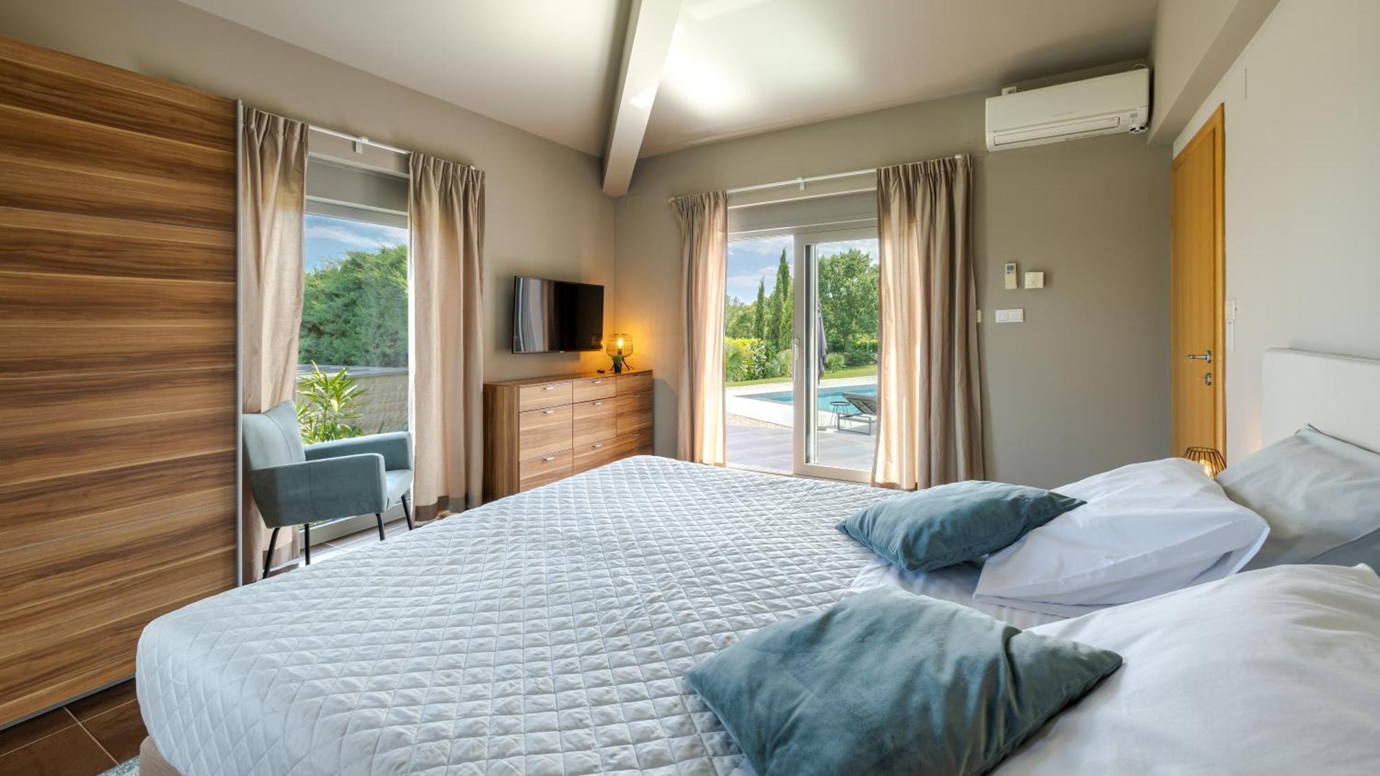 Villa Labin In Zartinj - Luxury Privacy Heated Pool With Auto Cover Exterior photo
